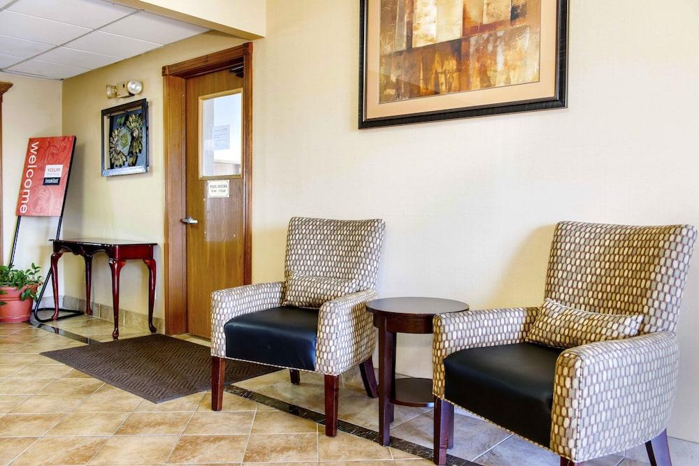 Quality Inn I-74 Бэйтсвилл Экстерьер фото